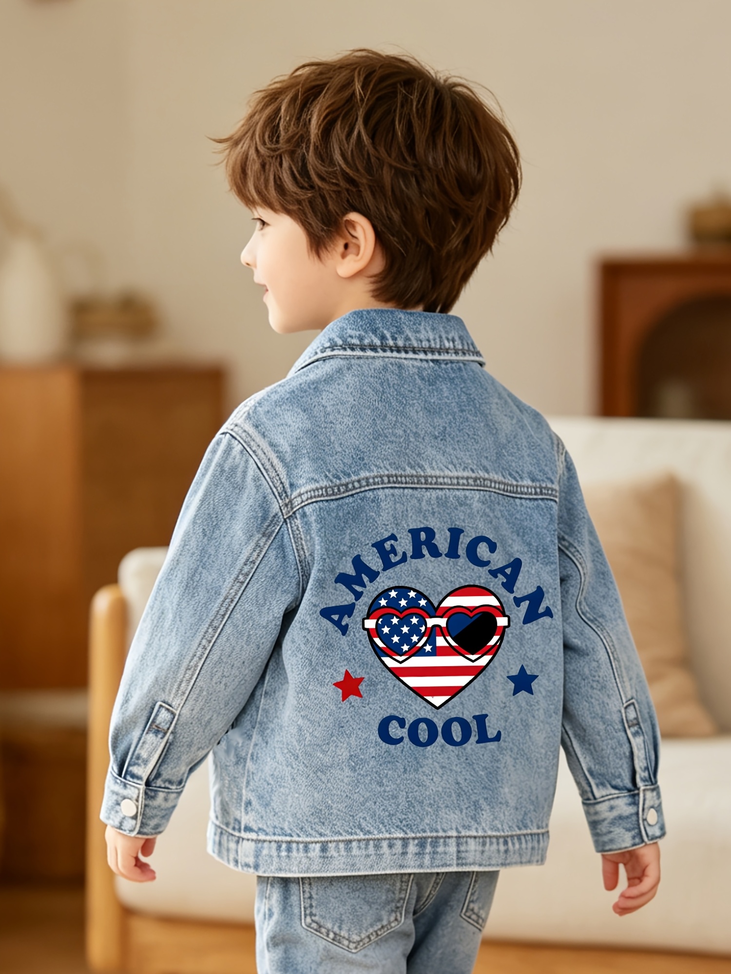 Veste en jean zippée à imprimé drapeau et cœur pour la fête nationale américaine, idéale pour les garçons de 14 ans et moins en toutes saisons, style décontracté avec poches._voghion.com