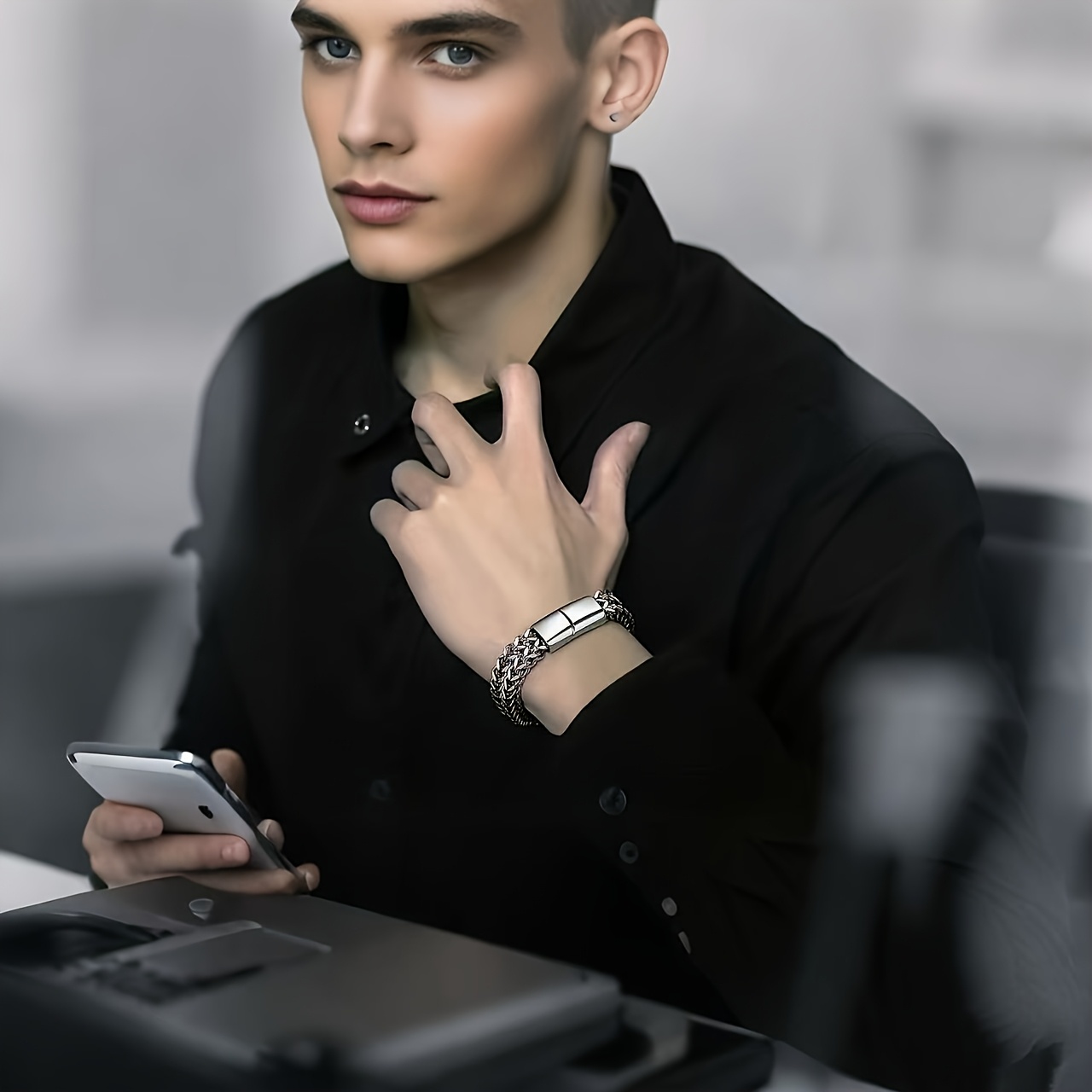 1 Stainless Steel Braided Square Reversible Chain Magnetic Buckle Men's Bracelet_voghion.com