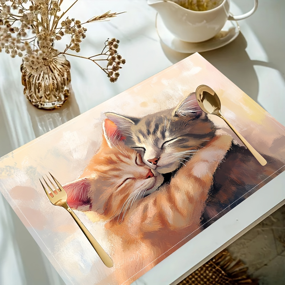 Niedliche Tischsets mit umarmenden getigerten Katzen – Design: Rot-graue Katzen, Tischsets für Ess- und Couchtische, maschinenwaschbar, rechteckige Küchendekoration_voghion.com