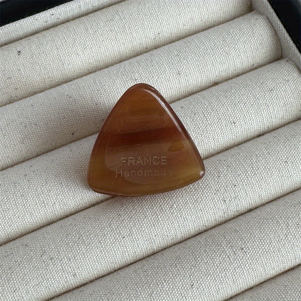 Pinza de pelo triangular acetato pequeña accesorio elegante_voghion.com